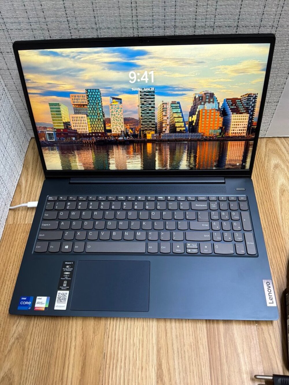 Lenovo IdeaPad 5 15ITL05 15.6" Intel Core i7-1165G7 12GB RAM 512GB SSD Win 11